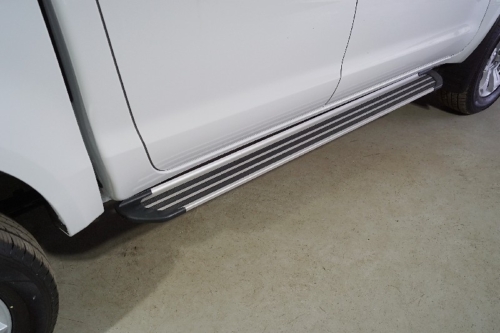 solst825-05s.jpg