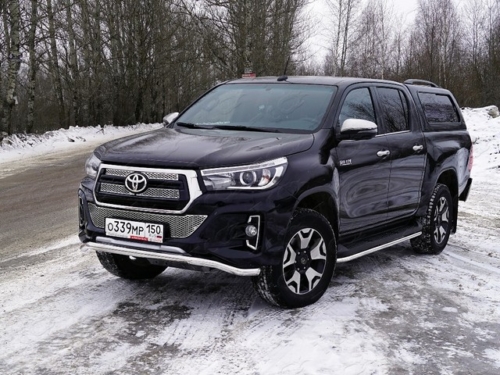 toyhiluxexc18-04.jpg
