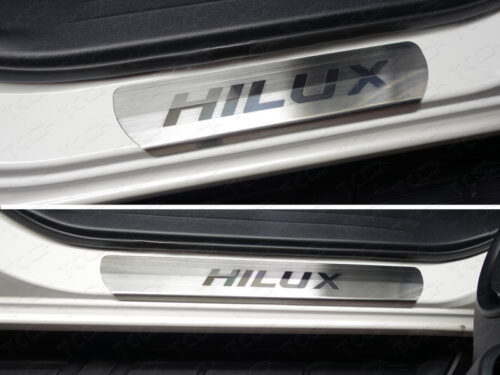 toyhilux15-33
